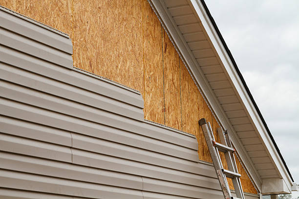 24/7 Emergency Storm Damage Siding Repair experts in Trinway, OH